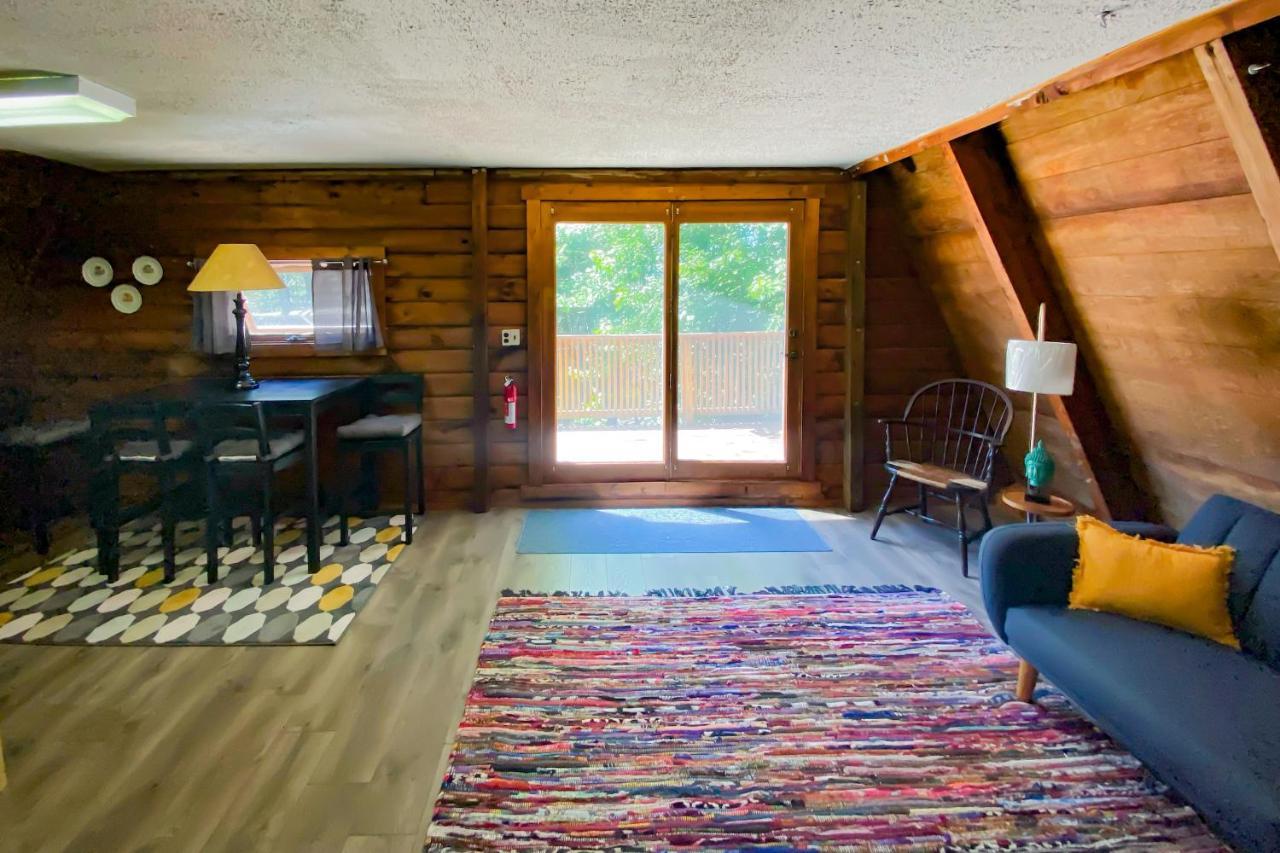 Hikers Haven, A Cozy Cabin Loft Above Bashakill Wildlife Refuge Villa Wurtsboro Eksteriør billede